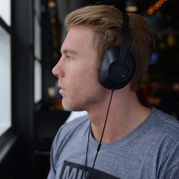 Austiņas Koss | Headphones | UR23iK | Wired | On-Ear | Microphone | Black