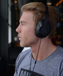 Austiņas Koss | Headphones | UR23iK | Wired | On-Ear | Microphone | Black  Hover