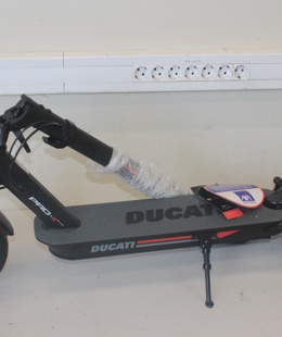 SALE OUT.  | Ducati branded | Electric Scooter PRO-II EVO | 350 W | 6-25 km/h | 10  | Black | 6 month(s)  Hover