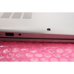  SALE OUT. Dell Latitude 5450 AG FHD Ultra 5 135U/16GB/512GB/Intel Integrated/Win11 Pro/Estonian Backlit kbd/FP/SC/3Y ProSupport NBD Onsite W | Dell | Latitude 5450 | 14  | IPS | FHD | 1920 x 1080 pixels | Anti-glare | Intel Ultra 5 | 135U | 16 GB | DDR5 | Solid-state drive capacity 512 GB | Intel Integrated Graphics | Windows 11 Pro | 802.11ax | Bluetooth version 5.3 | WWAN ready | Keyboard language Estonian | Keyboard backlit | Warranty 29 month(s) | DAMAGE ON THE RIGHT EDGE OF HOUSING