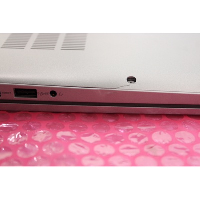  SALE OUT. Dell Latitude 5450 AG FHD Ultra 5 135U/16GB/512GB/Intel Integrated/Win11 Pro/Estonian Backlit kbd/FP/SC/3Y ProSupport NBD Onsite W | Dell | Latitude 5450 | 14  | IPS | FHD | 1920 x 1080 pixels | Anti-glare | Intel Ultra 5 | 135U | 16 GB | DDR5 | Solid-state drive capacity 512 GB | Intel Integrated Graphics | Windows 11 Pro | 802.11ax | Bluetooth version 5.3 | WWAN ready | Keyboard language Estonian | Keyboard backlit | Warranty 29 month(s) | DAMAGE ON THE RIGHT EDGE OF HOUSING