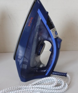  SALE OUT. Tefal FV1713E0 Virtuo Steam iron  Hover