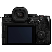  8701033