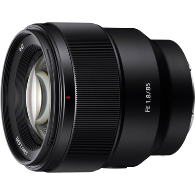  Sony FE 85mm f/1.8 objektīvs