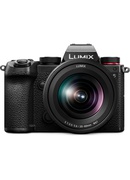  Panasonic Lumix DC-S5 + 20-60mm f/3.5-5.6