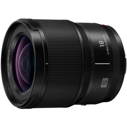  Panasonic Lumix S 18mm f/1.8 lens