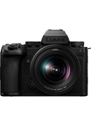  Panasonic Lumix DC-S5 IIX + 20-60mm