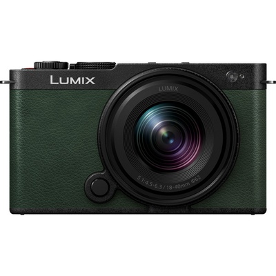  Panasonic Lumix DC-S9 + 18-40mm, dark olive