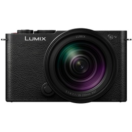 Panasonic Lumix DC-S9 + 28-200mm, jet black
